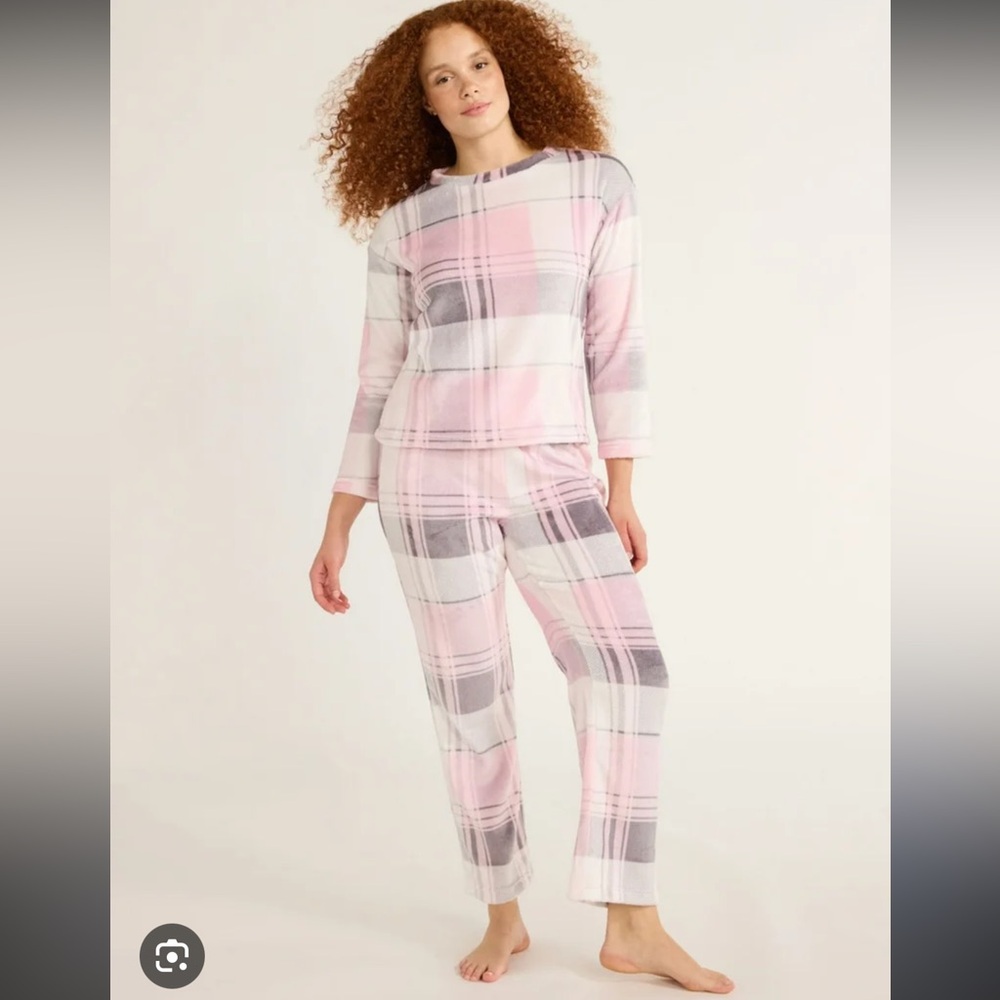 Women's Pink Plaid Cozy Pajama Set